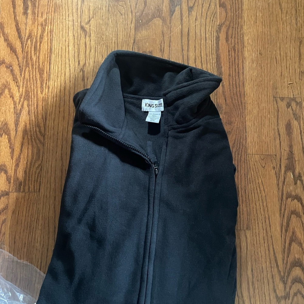 Fleece Performance Jacket  and Full-Length Zipper XLT
In blue,black or purple